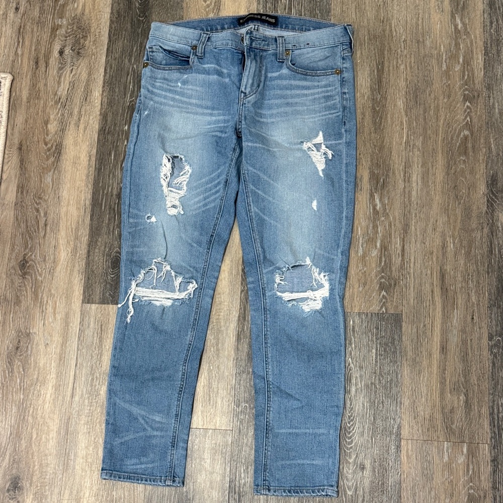 Express Distressed Blue Jeans Sz 8